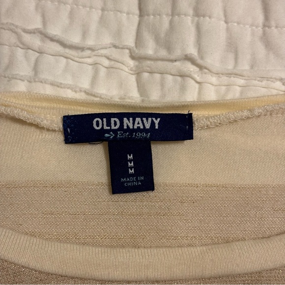 Old Navy Cream & Gold Shimmer Striped Lightweight Crew Sweater Size Medium - Picture 4 of 7
